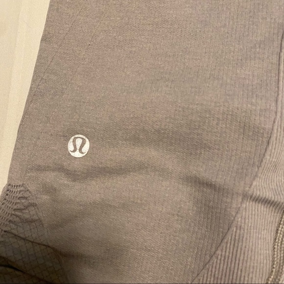 Lululemon Crop - Picture 3 of 3